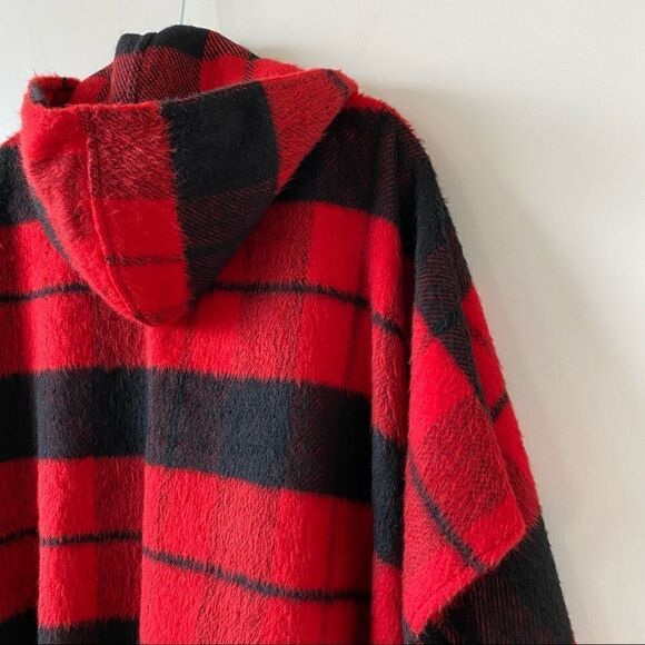 Treasure & Bond-Plaid One Size/Oversized Zip Front Cape - Picture 10 of 14